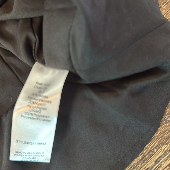 Adelyn Rae Anisse Velvet Wrap Top Black Floral Size XS NWT - Picture 6 of 8